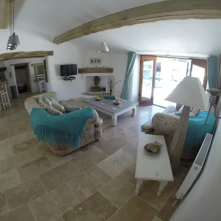 Four Bedroom In Vendee - Sleeps 10 - Walk To O'gliss Water Park! * Le Bernard