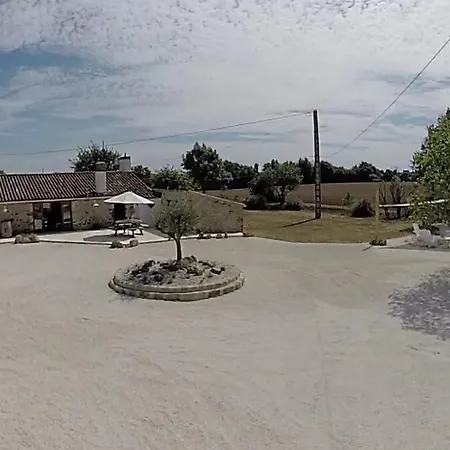 Vakantiehuis Four Bedroom In Vendee - Sleeps 10 - Walk To O'gliss Water Park! *